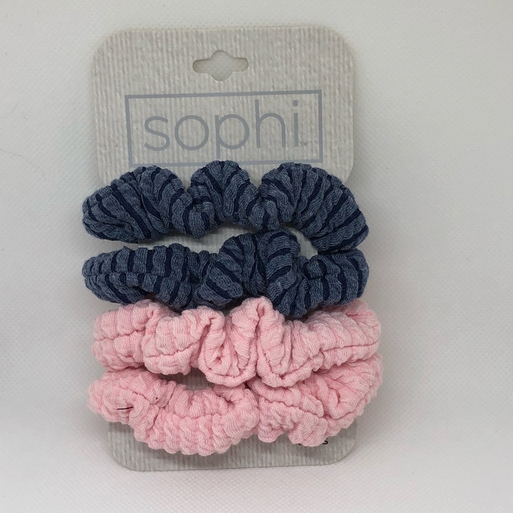 New ✨scrunchies✨
